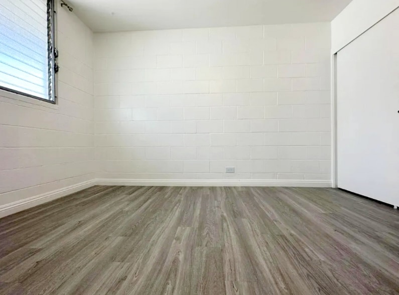 Building Photo - 711 Makaleka Ave