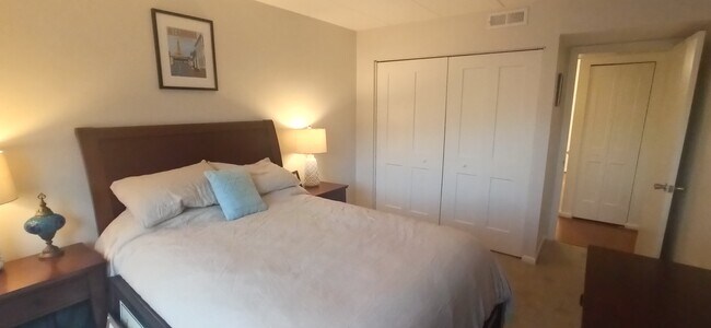 Second bedroom with ample storage - 100 Roberts Ln