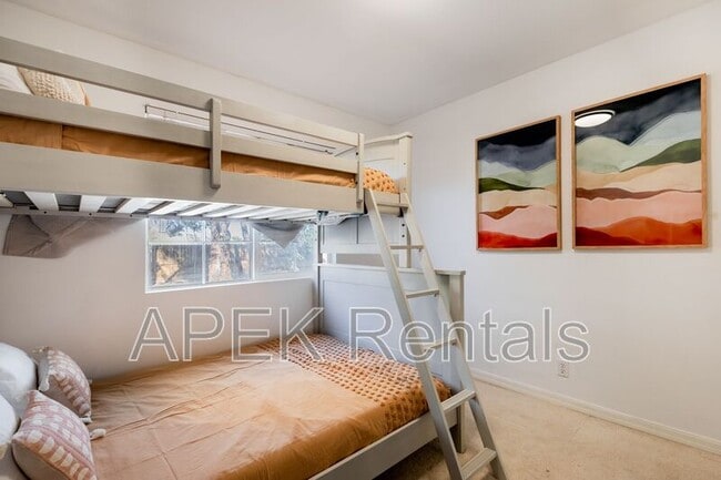 Building Photo - 61493 Desert Air Rd