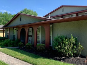 Building Photo - 2458 Burgandy Ln