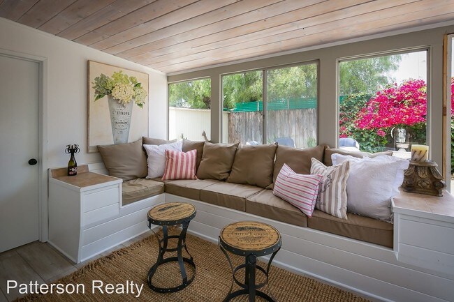 Building Photo - 166 Pier Ave