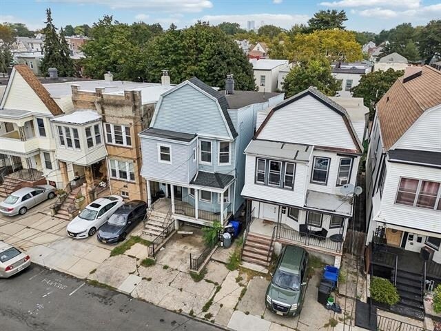 Building Photo - 30 Sheffield St