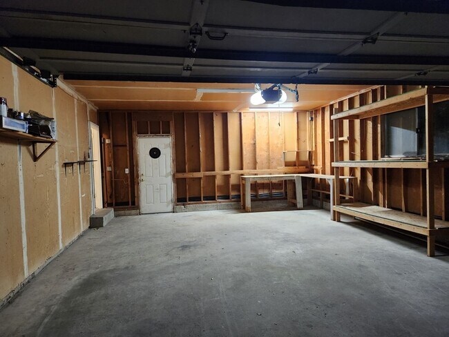Building Photo - 7067 Bello Ave