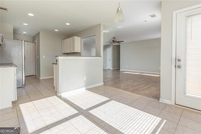 Building Photo - 82 Gray Field Ct