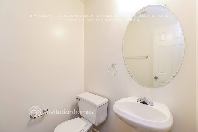 Building Photo - 14736 Sapphire Ln