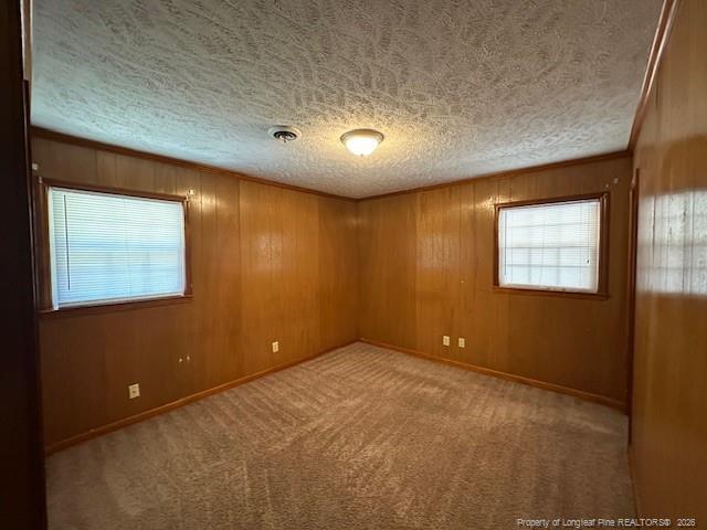 Building Photo - 909 Southview Cir