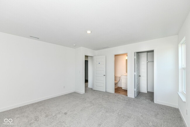 Building Photo - 5134 Golden Grv Dr