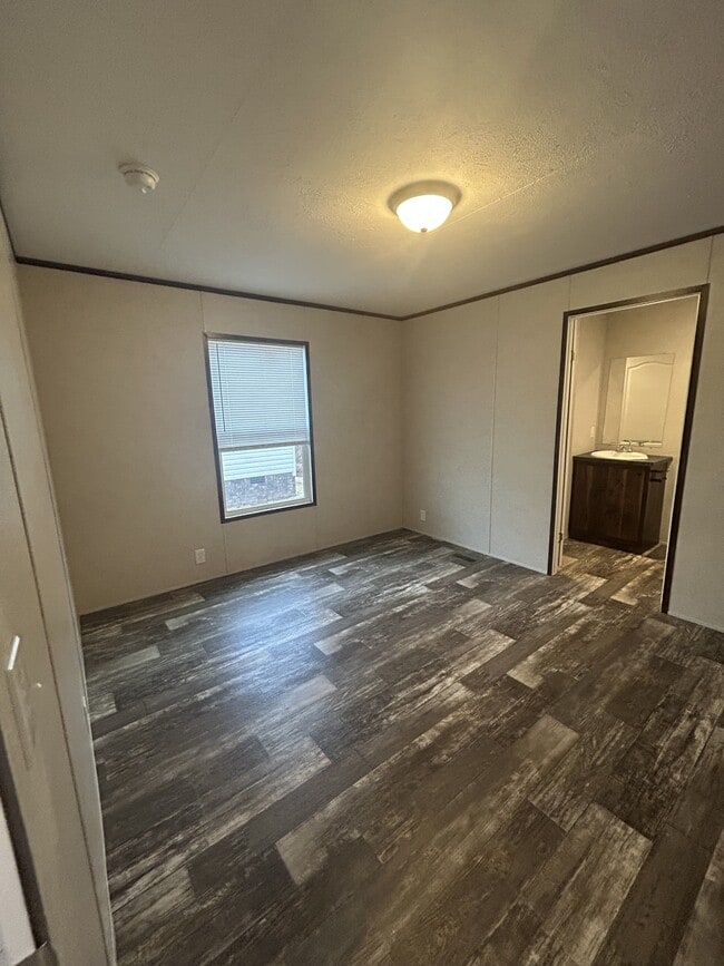 Building Photo - 205 Addison St