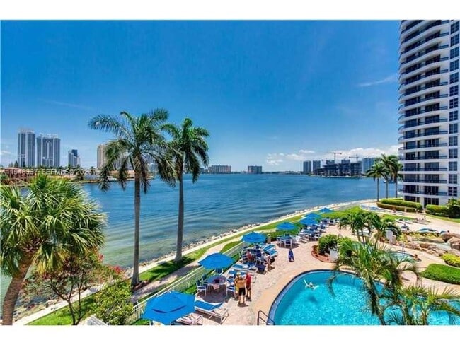 Building Photo - 19101 NE 36th Pl