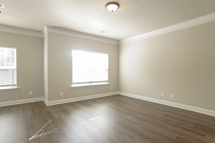 Building Photo - 129 Swinton Pond Rd
