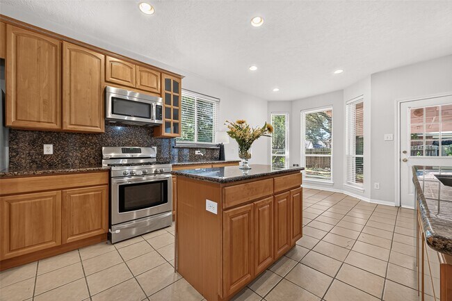 Building Photo - 12110 Laurel Ct