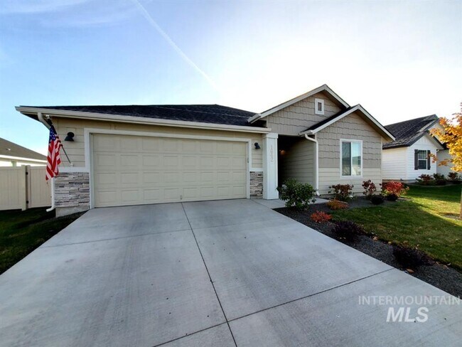 Primary Photo - Immaculate Single-Level Home in Quiet Neig...