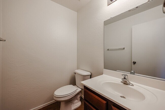 Building Photo - COMING SOON !!  4 BED 2.5 BATH, 2200+ SFT IN CAMELBACK RANCH, PHOENIX