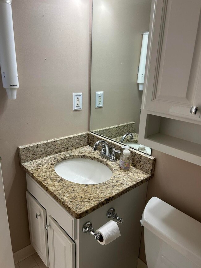 Building Photo - 21878 E Sunset Dr
