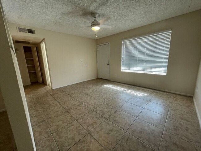 Building Photo - 4542 E Southern Ave