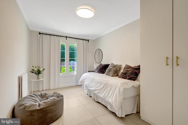 Building Photo - 6305 Dunaway Ct