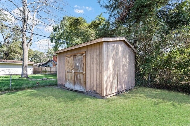 Building Photo - 4770 Corkwood Ln