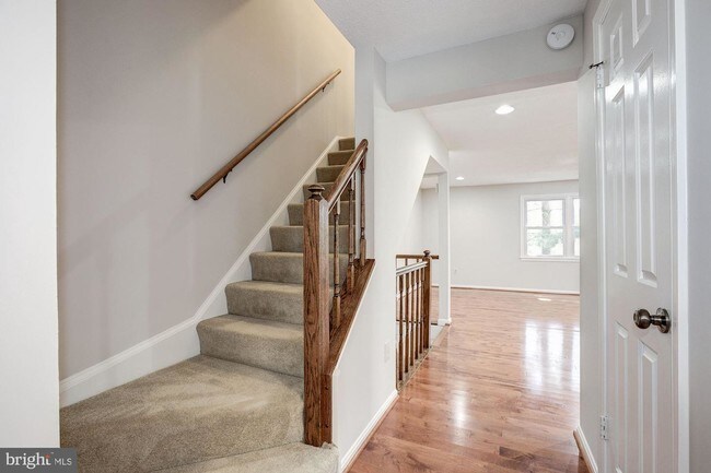 Building Photo - 8231 Goldstream Ct