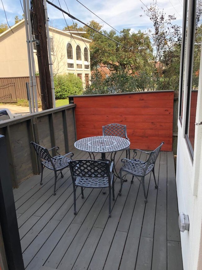 Deck - 1707 Sage St