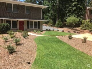 2 bedroom 1 bath in quiet family near Memorial Park and walk to 5 Points. - 288 Gran Ellen Dr, Gas Utility