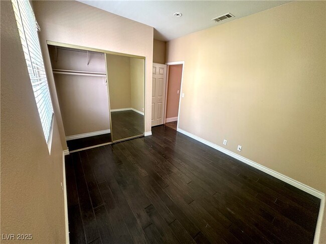 Building Photo - 5155 Tropicana Ave