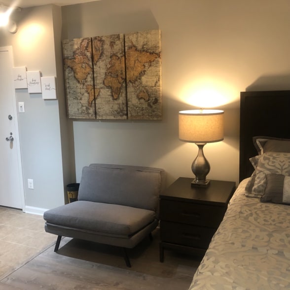 Primary Photo - 4515 Willard Ave