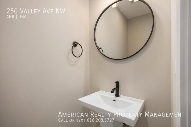 Building Photo - 250 Valley Ave NW