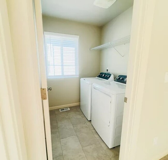 Building Photo - *NEW Construction* Stunning 3BD, 2.5 BA* S...