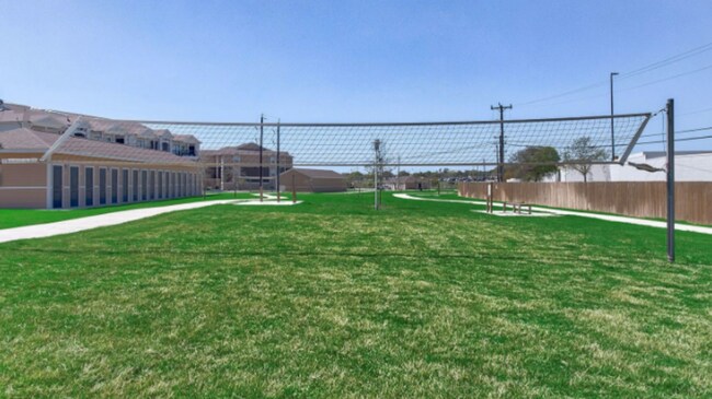 Building Photo - 7938 City Base Landing