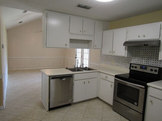 Building Photo - 1382 Coalition Cir