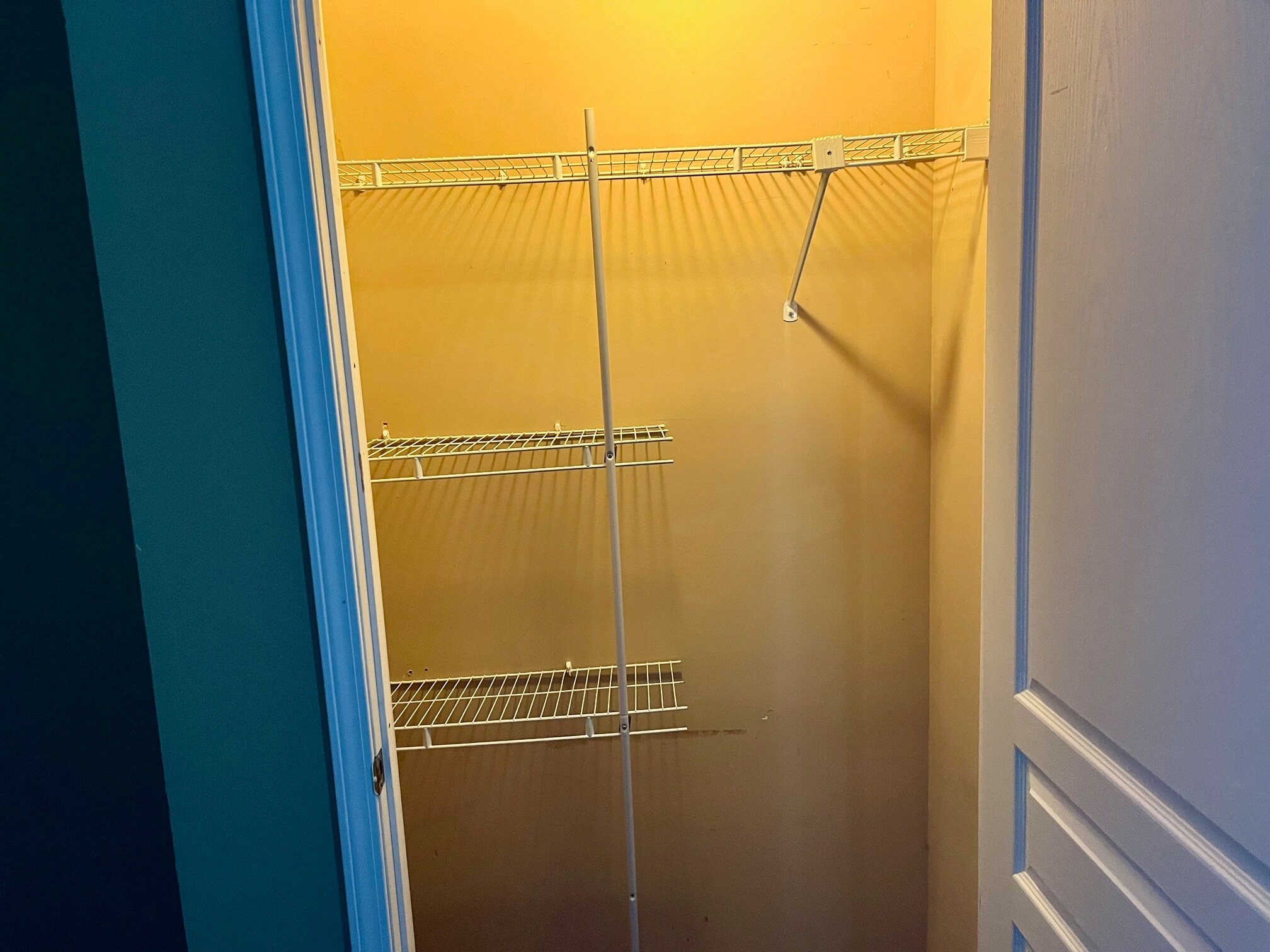 Building Photo - 105 W Market St