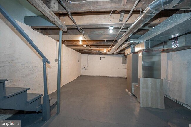 Building Photo - 145 Summit Terrace