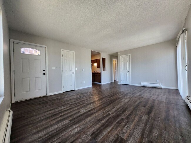 Building Photo - 4615 Picturesque Ct