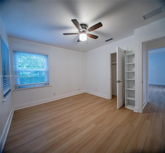 Building Photo - 1500 NW 3rd Ave