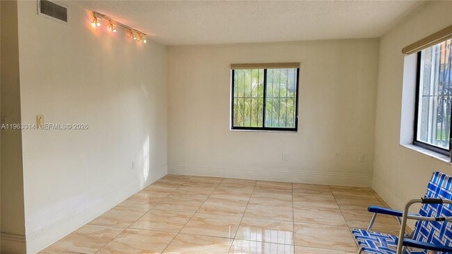 Building Photo - 317 NW 109th Ave