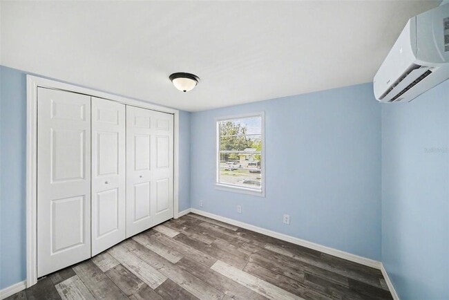 Building Photo - 38250 13th Ave