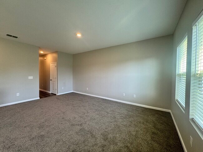Building Photo - 4 Bed/3 Bath/2 Car Garage New Construction...