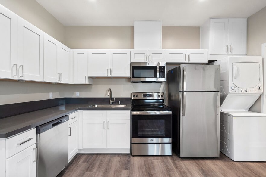 Primary Photo - Arrive at the Retreat