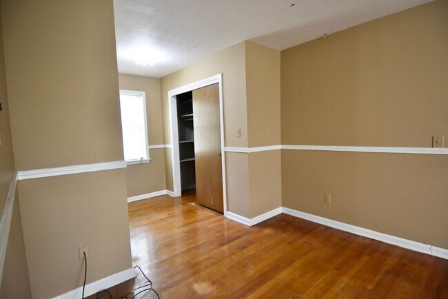 Building Photo - Spacious 4-Bedroom Home in Memphis-Comfort & Convenience!