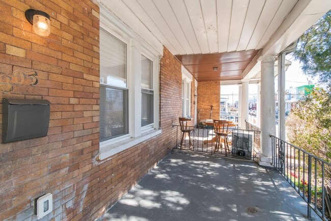 Building Photo - Gorgeous ~ Spacious ~ Brand New 3 Bedroom ...
