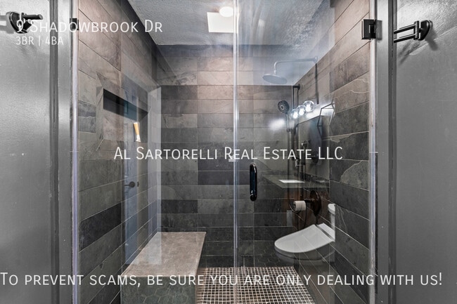 Building Photo - 9 Shadowbrook Dr