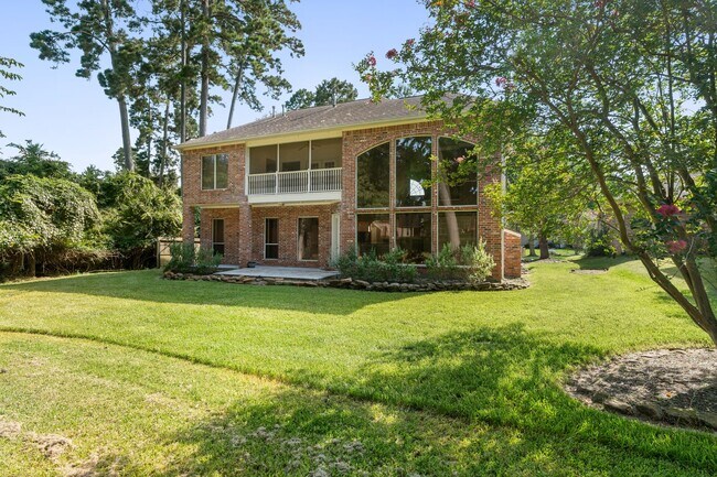 Building Photo - 3062 Lake Island Dr