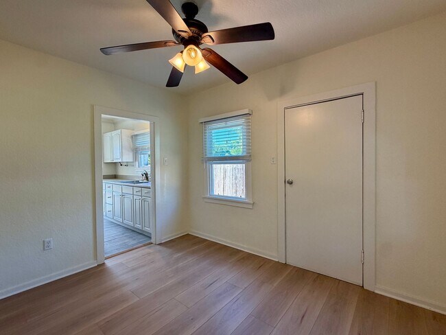 Building Photo - Carlsbad Home across from Holiday Park