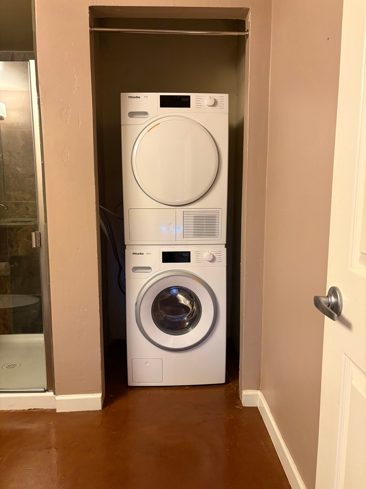 State of the Art Miele washer/dryer - 500 N St