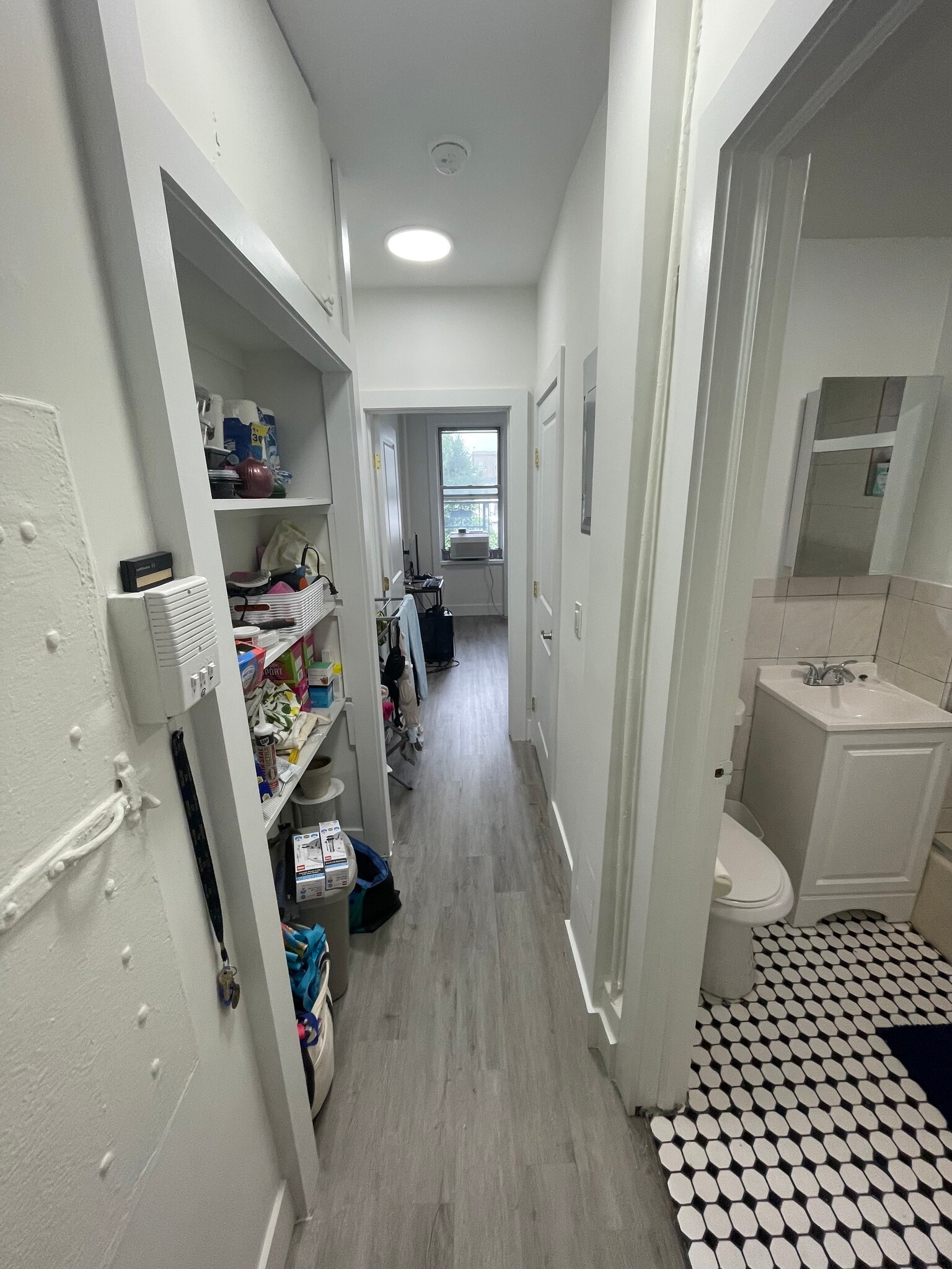 Building Photo - 1619 Palisade Ave