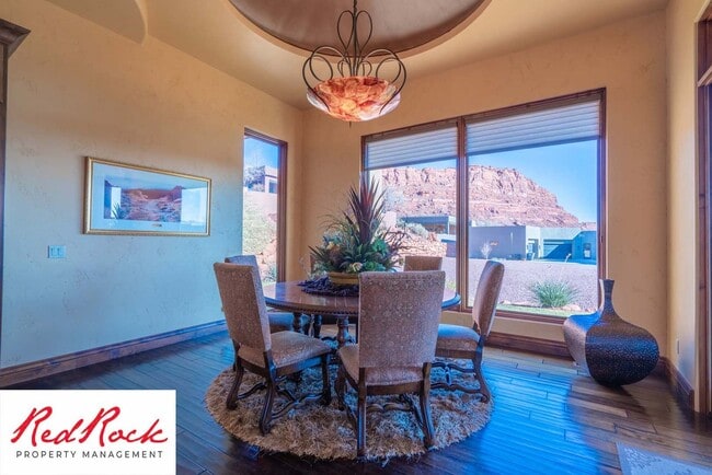 Building Photo - Incredible 4 Bedroom, 4 Bathroom FULLY FURNISHED Property in Entrada with a Private Pool! 18 Mont...