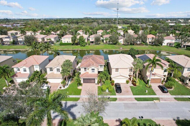 Building Photo - 7865 Jewelwood Dr