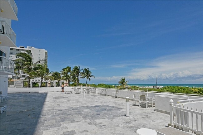 Building Photo - 401 Ocean Dr