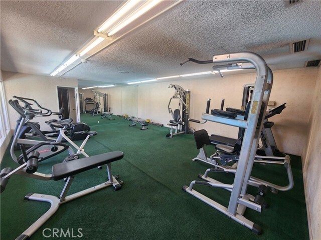 Building Photo - 5460 White Oak Ave