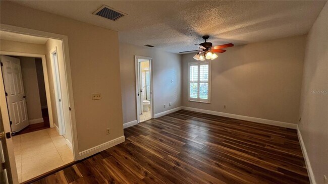 Building Photo - 8625 Vista Shores Ct